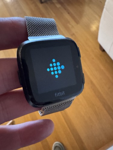 Fitbit versa 1st gen smart - versa,