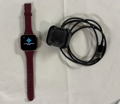 Fitbit versa smartwatch - smartwatch, fb504