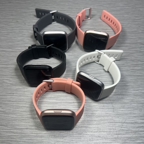 Fitbit versa lot 5 fb504 - versa,