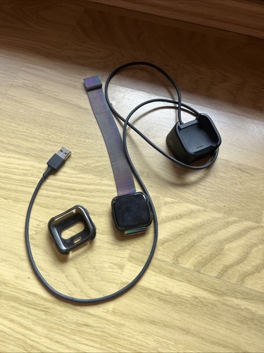 Fitbit versa fb504 smartwatch - fitbit,