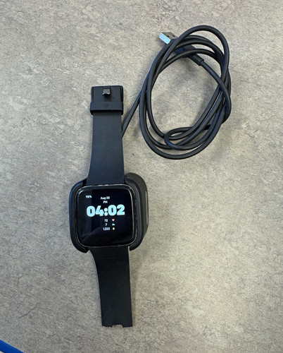 Fitbit versa fb504 - fitbit,