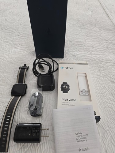 Fitbit versa fb504 smartwatch - fitbit,