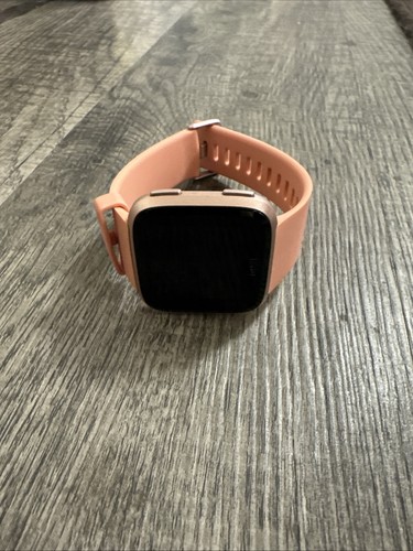 Fitbit versa fb504 smartwatch - fitbit,