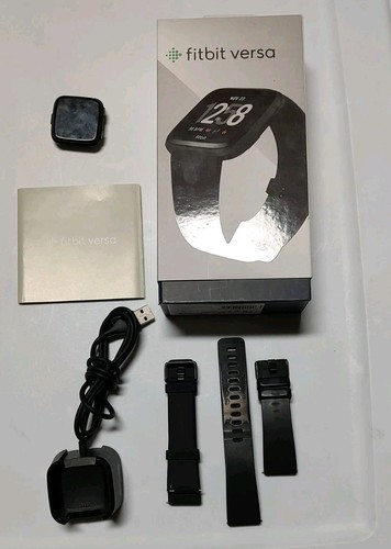 Fitbit versa smartwatch - fitbit,